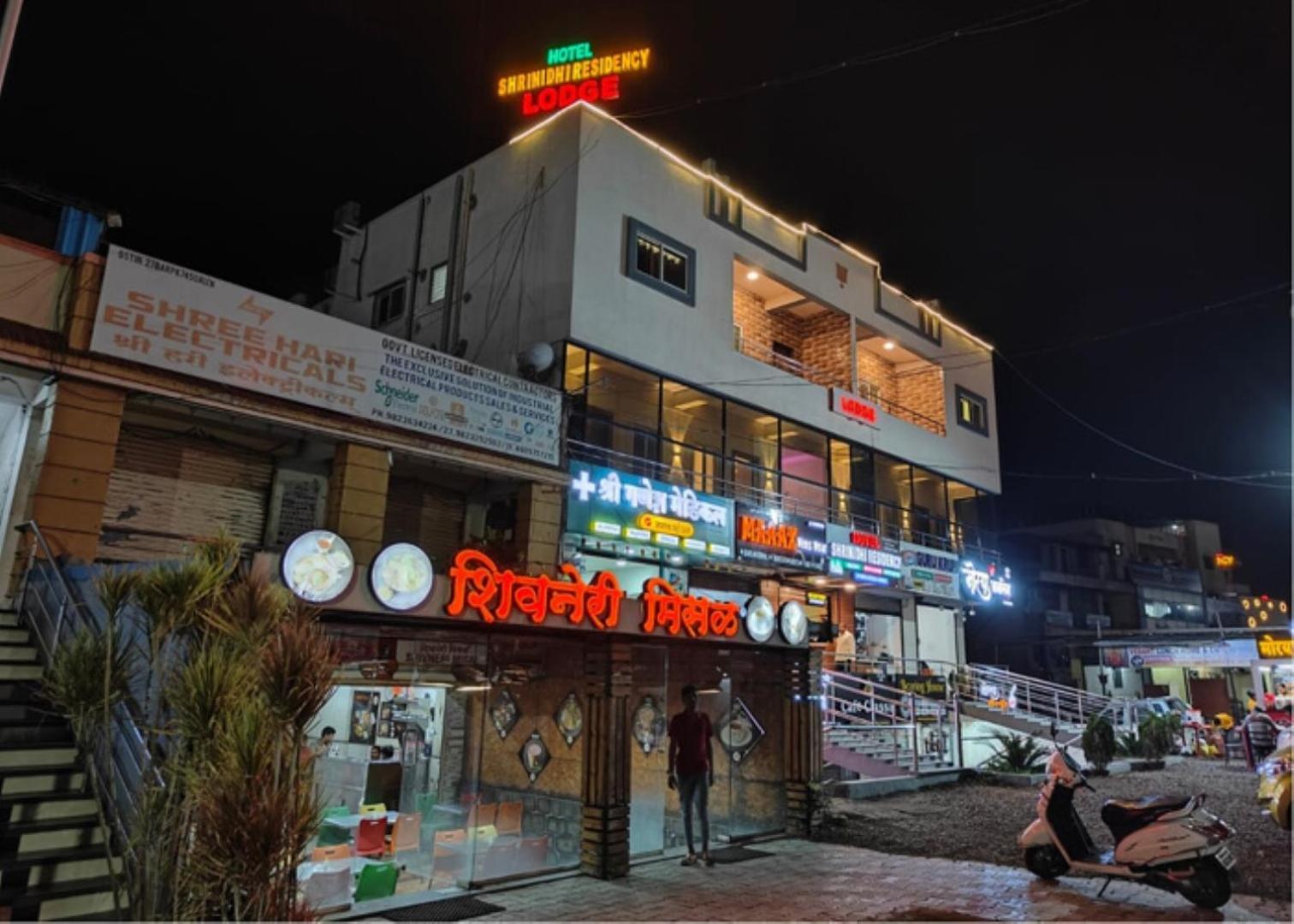 Hotel Shrinidhi Residency Pune Exterior foto